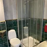 Sentral Leilighet, Naert Tog, Buss, Sykehus Og Byen Apartament